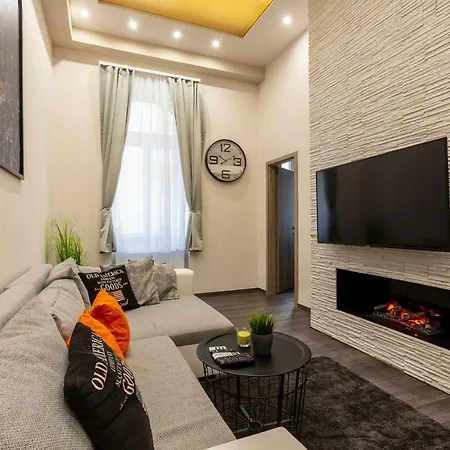 Deluxe Downtown 2 Bedrm, 2 Bathrm Διαμέρισμα *